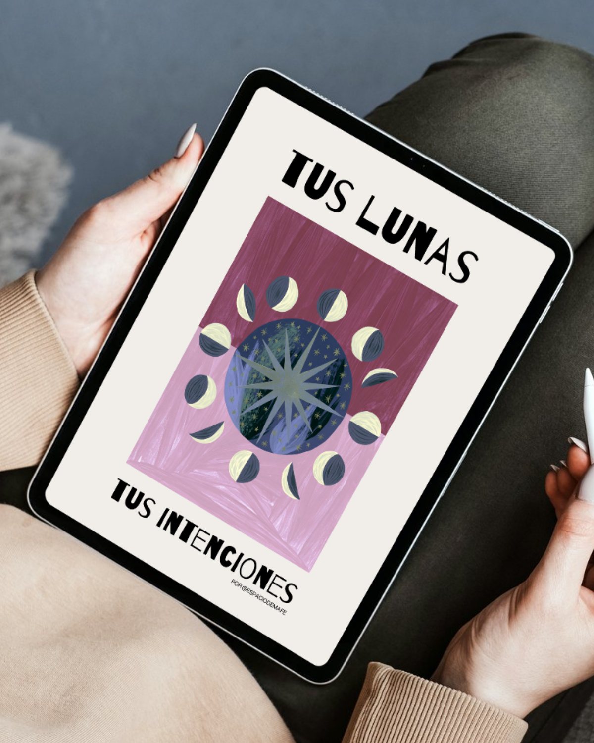 El cuaderno abierto en una tablet